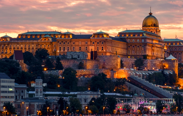 Naviera Crystal Cruises