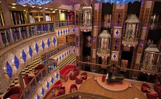 Barco Costa Favolosa