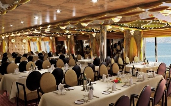 Barco Costa Favolosa