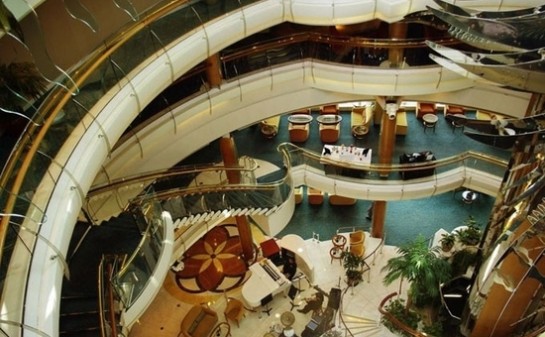 Barco Legend of the Seas