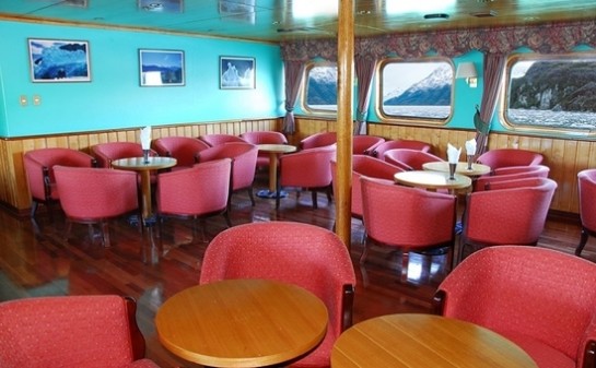 Barco MN Skorpios II