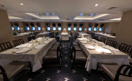 Barco Ventus Australis