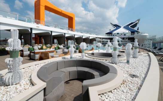 Barco Celebrity Beyond