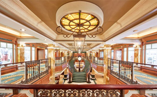 Barco Queen Victoria