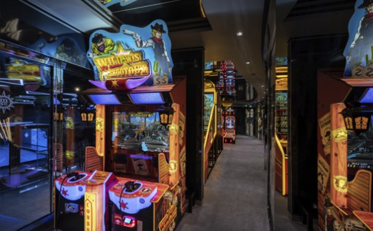 Barco MSC World Europa