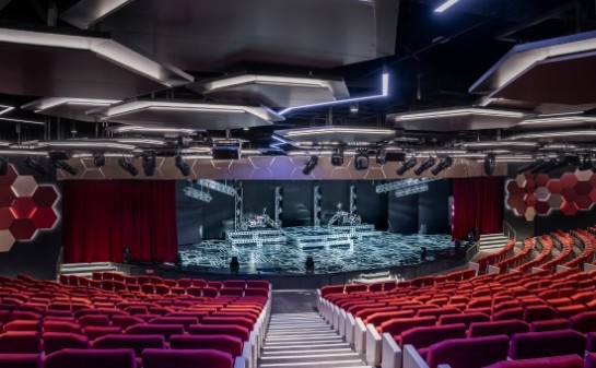 Barco MSC World America