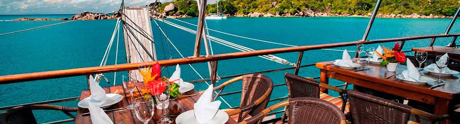 Crucerum Variety Cruises