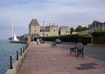 Puerto Cowes (Gran Bretaña)