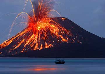 Puerto Volcán Krakatoa (Cruising)